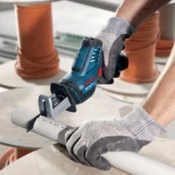 Bosch Professional Akku-Säbelsäge GSA 12 V-14 Solo Inkl. Säbelsägeblatt -Werkzeug Verkaufsgeschäft 1083005 AB02