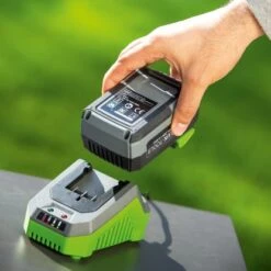 LUX 1 PowerSystem Starter-Set Mit 20 V 4 Ah Li-Ion Akku Und Schnellladegerät -Werkzeug Verkaufsgeschäft 4007871960347 A 02