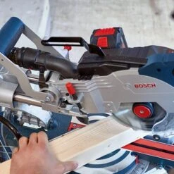 Bosch Professional Akku-Kapp- Und Gehrungssäge Biturbo GCM 18V-216 1.600 W Solo -Werkzeug Verkaufsgeschäft 8385460 A02